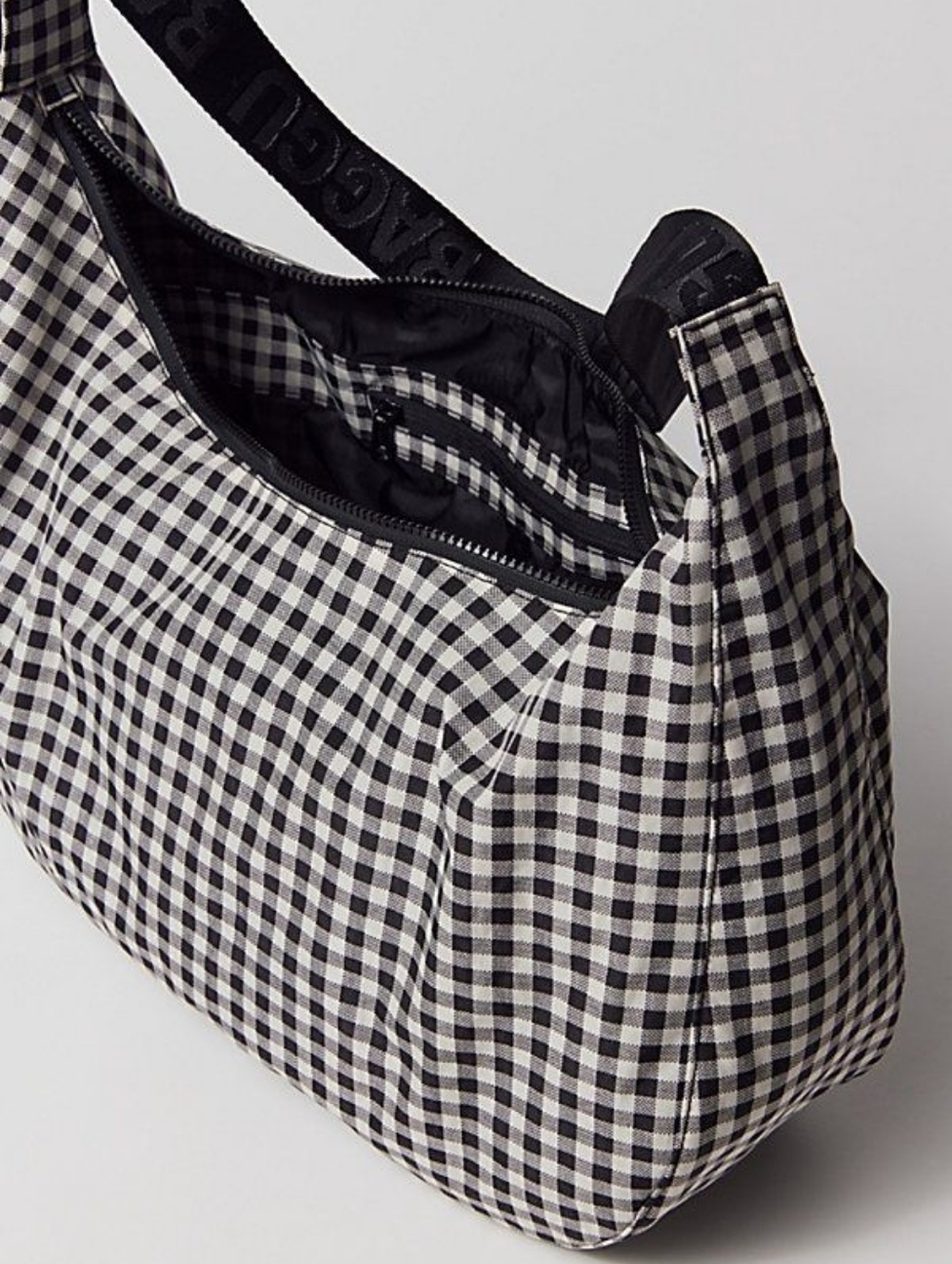 NWT BAGGU Medium Nylon Crescent Bag Black & White Gingham